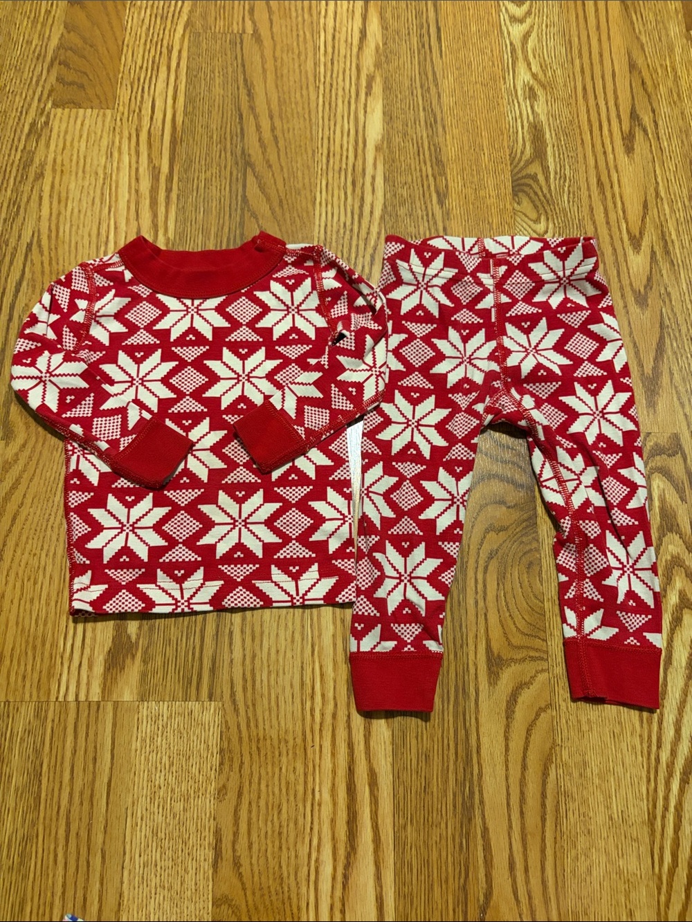 Hanna Andersson Red and White Snowflake Pajamas
